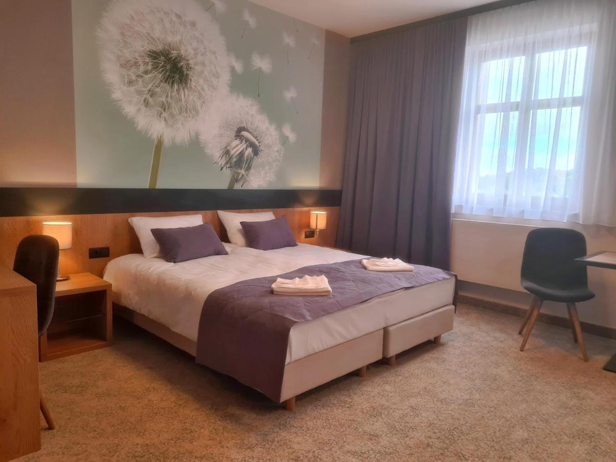 Hotel Port 2000 ตอร์ซิม ภายนอก รูปภาพ