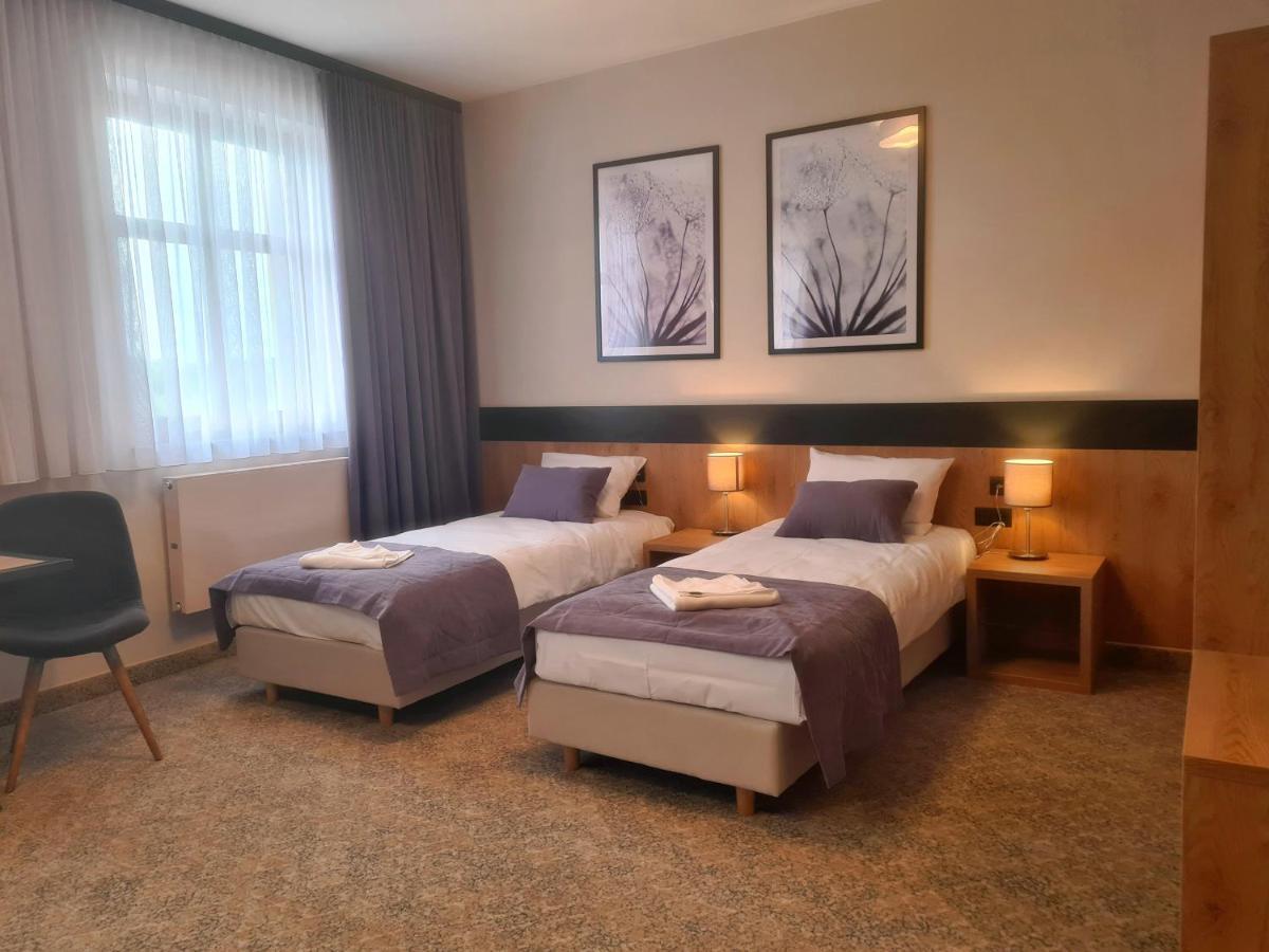 Hotel Port 2000 ตอร์ซิม ภายนอก รูปภาพ