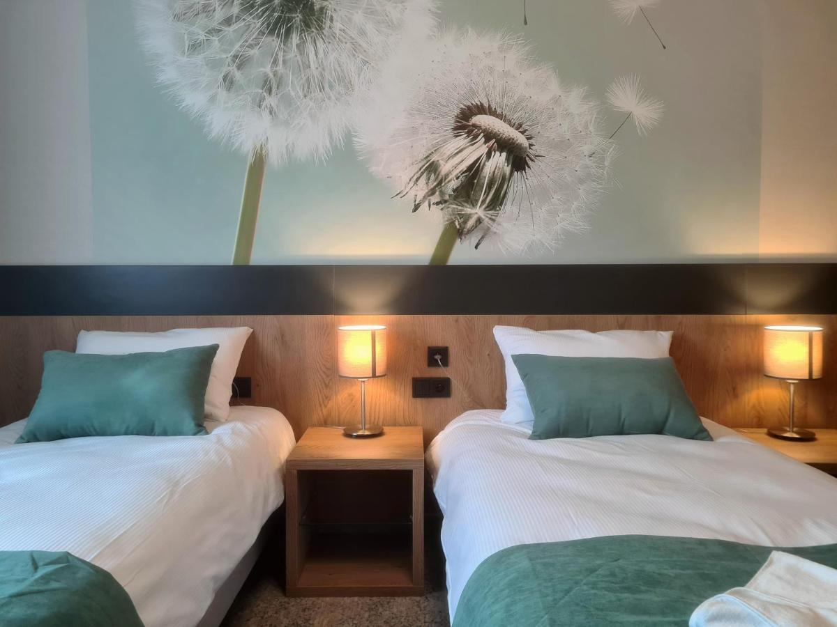 Hotel Port 2000 ตอร์ซิม ภายนอก รูปภาพ